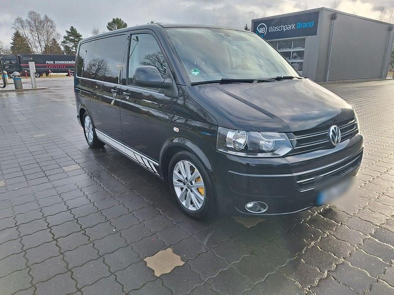 Gebraucht VW Multivan Highline 179 PS (131 kW) 2015 Schwarz Van