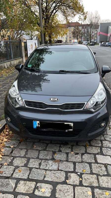 Gebraucht 2013 Kia Rio DREAM-TEAM Edition Limousine | 6.290 € (Etwas zu teuer) - Bild 1/3