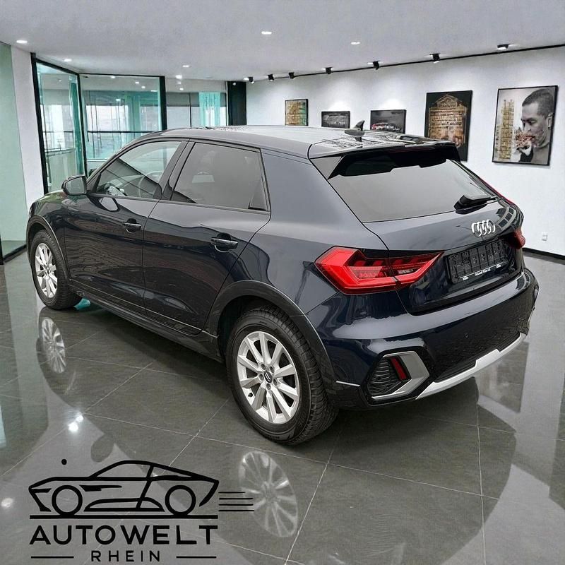 Gebraucht Audi A1 Ambiente 95 PS (69 kW) 2022 Blau SUV