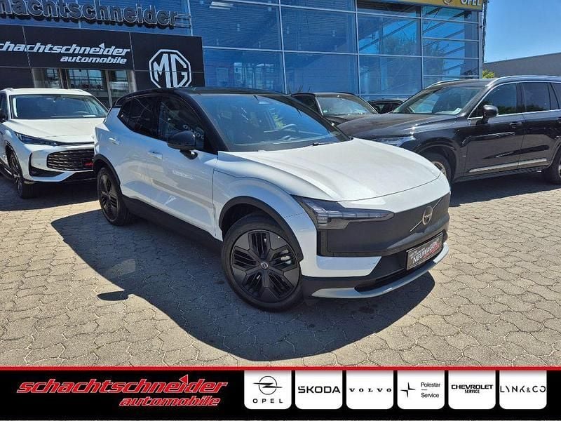 Weiß Neu 2025 Volvo EX30 CC Ultra SUV | 50.990 € (Fairer Preis) - Bild 1/4