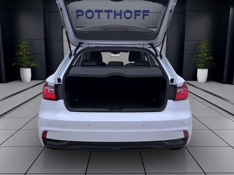 Gebraucht Audi A1 Advanced 95 PS (69 kW) 2024 Gletscherweiß metallic SUV
