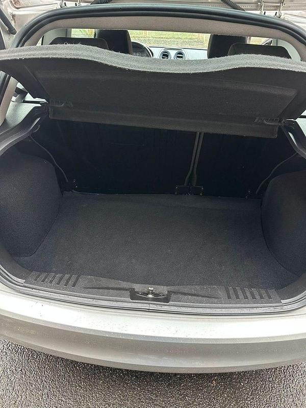 Gebraucht Ford Fiesta 69 PS (50 kW) 2007 Grau Kleinwagen