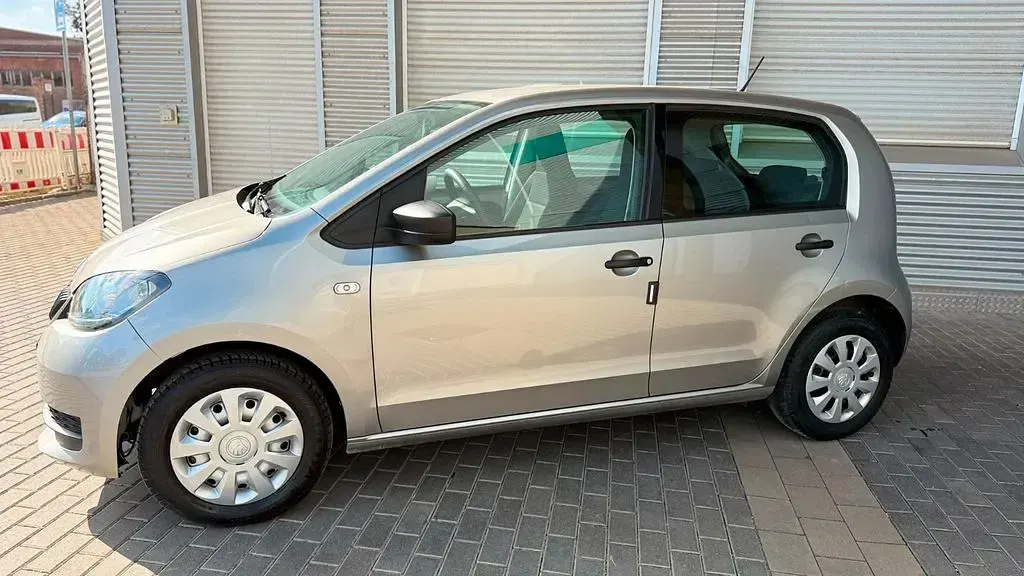 Gebraucht Skoda Citigo Active 60 PS (44 kW) 2018 Silber Kleinwagen