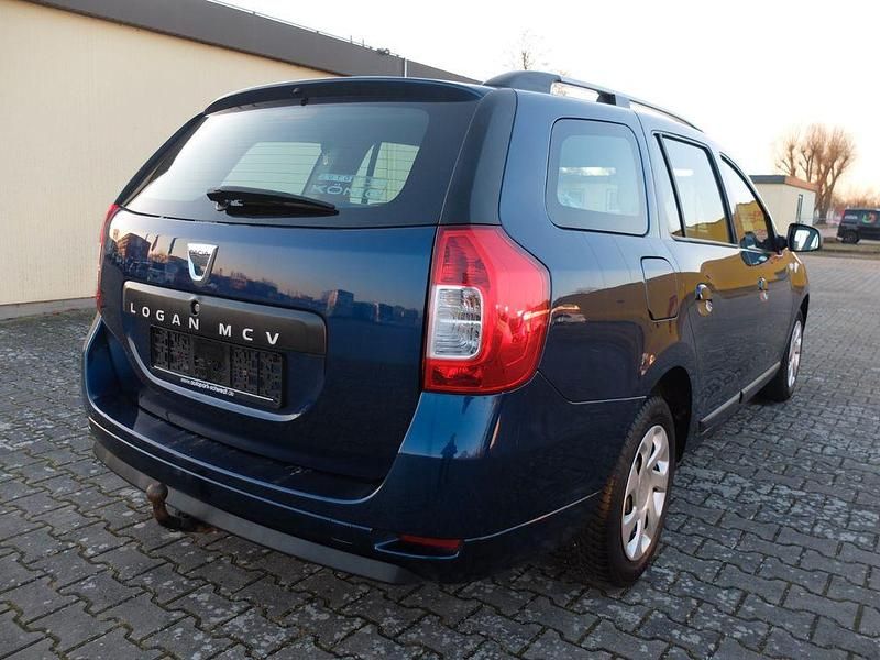 Gebraucht Dacia Logan MCV Celebration 73 PS (53 kW) 2016 Blau Kombi