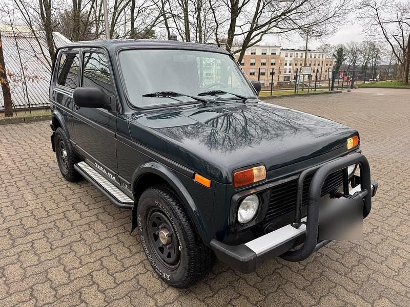 Gebraucht Lada niva 83 PS (61 kW) 2016 SUV
