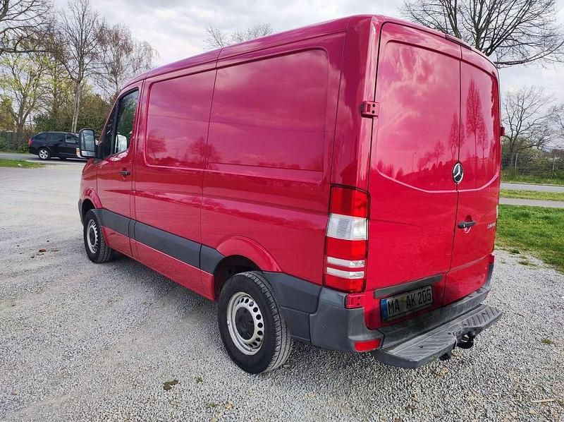 Gebraucht Mercedes Sprinter 95 PS (69 kW) 2015 Rot Van