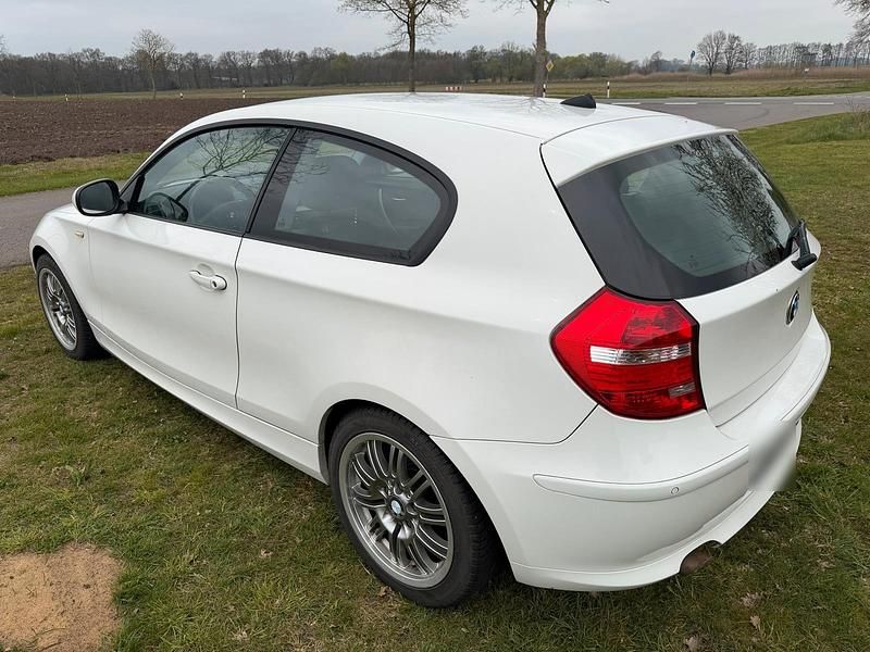 Brugt BMW 116 122 HK (89 kW) 2012 Hvid Hatchback