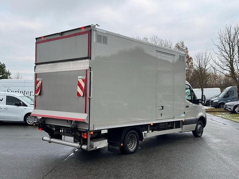 Gebraucht Mercedes Sprinter 150 PS (110 kW) 2022 Steingrau Van