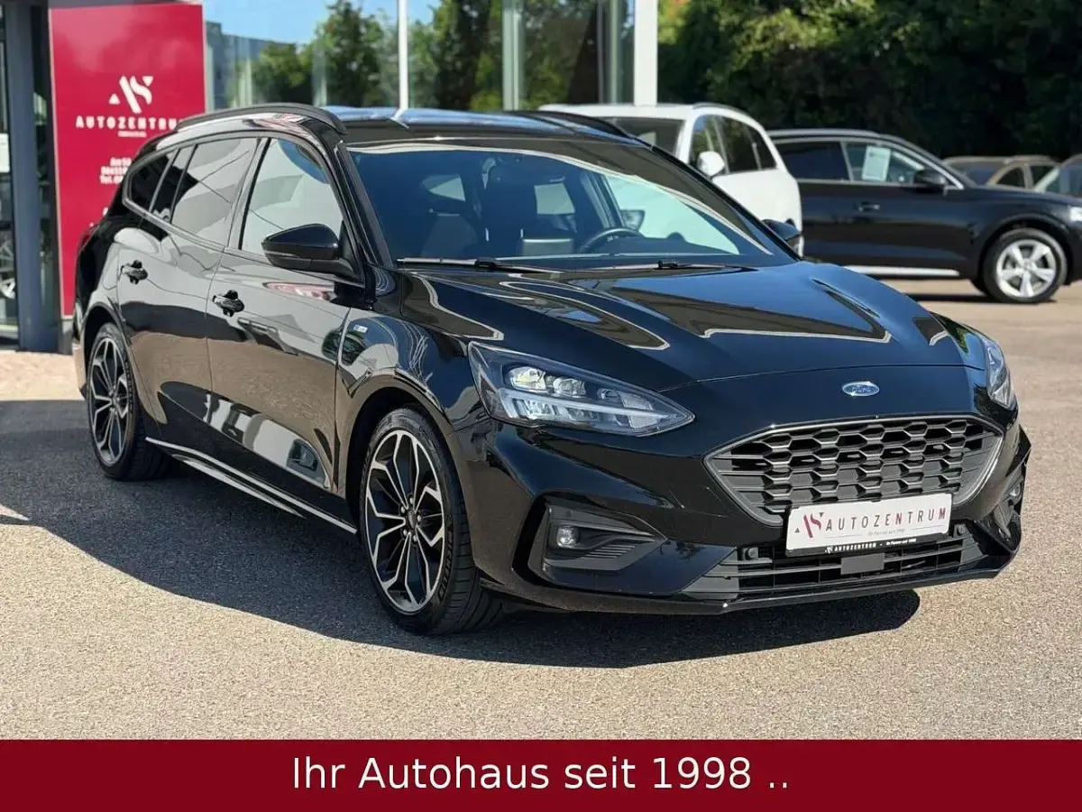 Gebraucht Ford Focus ST-Line 125 PS (91 kW) 2019 Shadow black Kombi