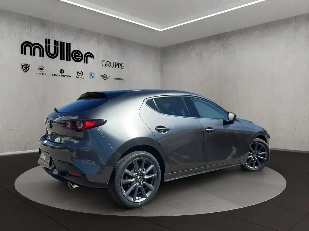 Nowe Mazda 3 Exclusive 140 KM (102 kW) 2026 Szary Sedan/Limuzyna