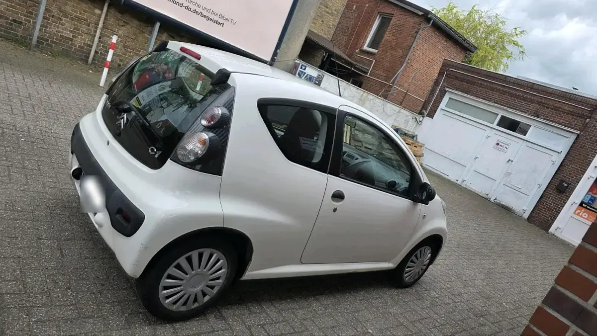 Gebraucht Citroën C1 67 PS (49 kW) 2010 Weiß Kleinwagen