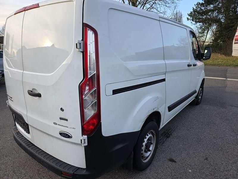Gebraucht Ford Transit Custom 105 PS (77 kW) 2018 Frostweiß Van / Kleinbus