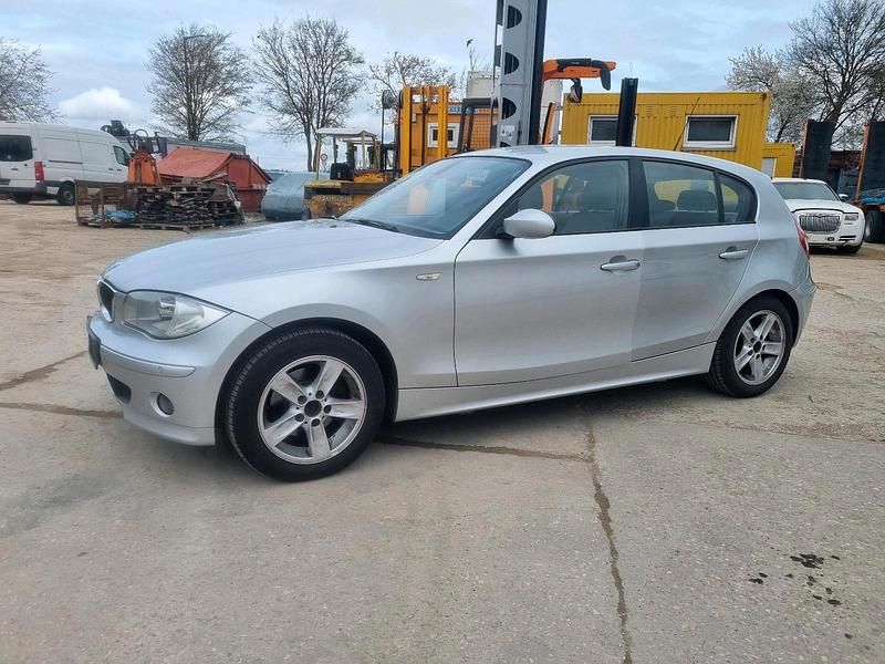Gebraucht BMW 120 150 PS (110 kW) 2004 Silber Kleinwagen