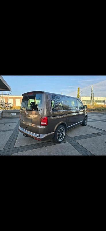 Second-hand VW Multivan 180 CP (132 kW) 2014 Maro Monovolum