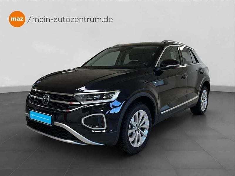 Deep black Gebraucht 2024 VW T-Roc Style SUV | 28.970 € (Fairer Preis) - Bild 1/4