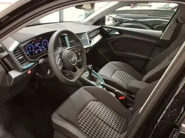 Gebraucht Audi A1 Sportback Advanced 116 PS (85 kW) 2025 Schwarz Kleinwagen