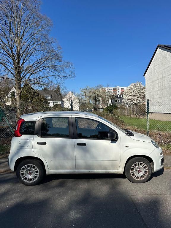 Gebraucht Fiat Panda 69 PS (50 kW) 2017 Weiß Kleinwagen