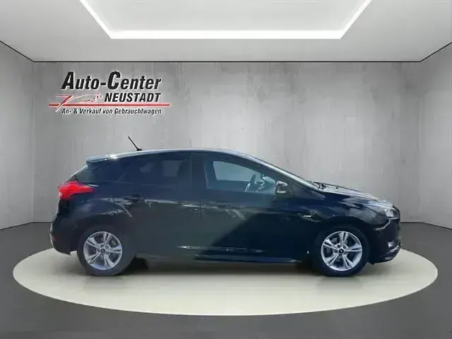 Gebraucht Ford Focus ST-Line 221 PS (162 kW) 2016 Schwarz Limousine