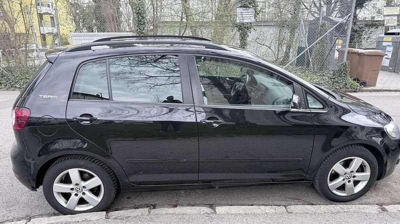 Gebraucht VW Golf VI Team 140 PS (102 kW) 2010 Schwarz Kleinwagen