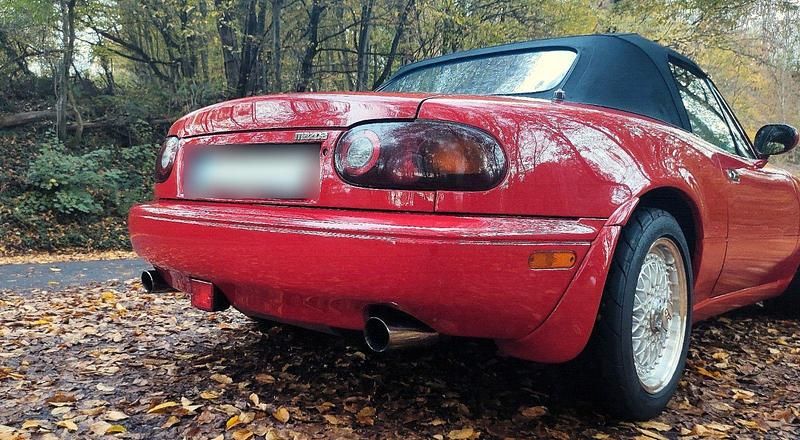 Second-hand Mazda MX5 150 CP (110 kW) 1991 Roșu Cabrio