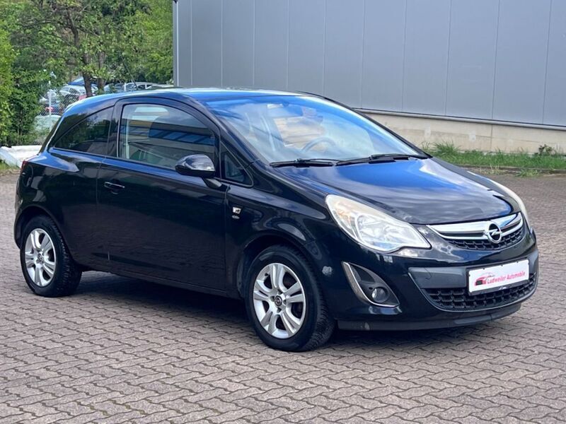 Brugt Opel Corsa Satellite 69 HK (50 kW) 2011 Sort Sedan