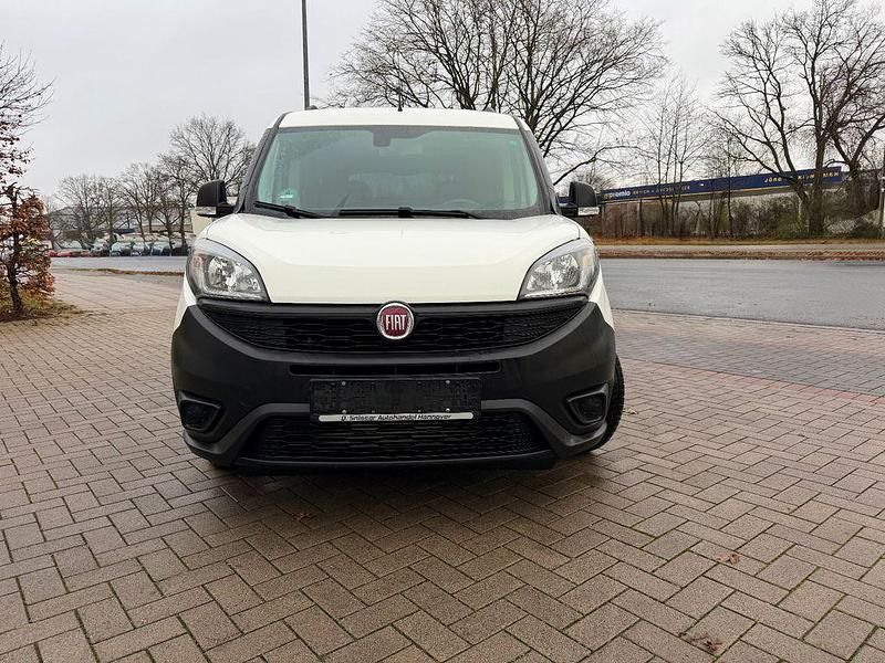 Gebraucht Fiat Doblò 101 PS (74 kW) 2021 Weiß Van / Kleinbus