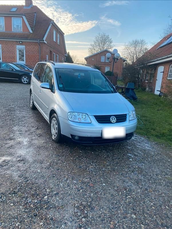 Gebraucht VW Touran 101 PS (74 kW) 2003 Silber Van / Kleinbus