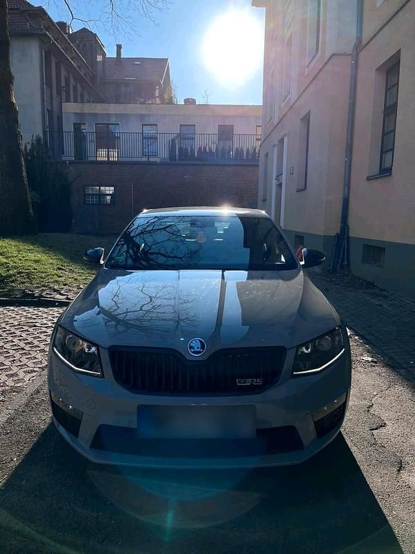 Gebraucht Skoda Octavia vRS 184 PS (135 kW) 2015 Grau Kleinwagen