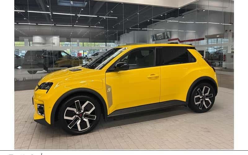 Gelb Gebraucht 2025 Renault R5 Urban Kleinwagen | 26.470 € - Bild 1/4
