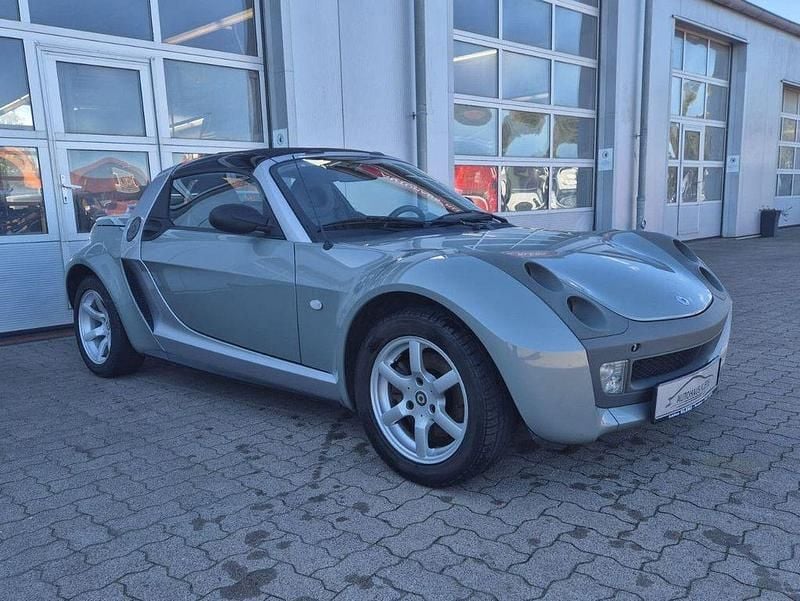 Grau Gebraucht 2004 Smart Roadster Cabrio | 5.390 € (Superpreis) - Bild 1/4