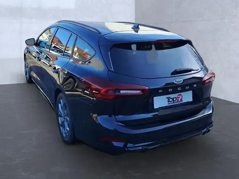 Gebraucht Ford Focus ST-Line X 155 PS (114 kW) 2024 Obsidianschwarz (metallic) Kombi