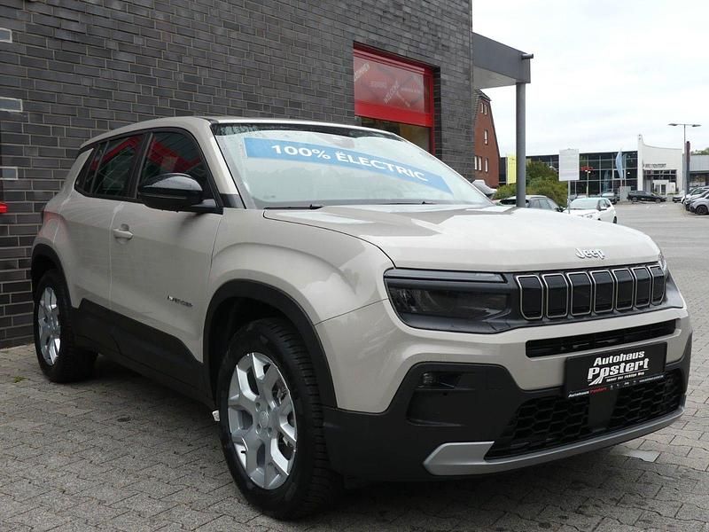 Neu Jeep Avenger EV Altitude 114 kW (156 PS) 2025 Grau SUV