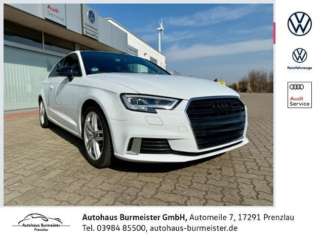 Weiß Gebraucht 2016 Audi A3 Sport Limousine | 15.700 € (Fairer Preis) - Bild 1/4