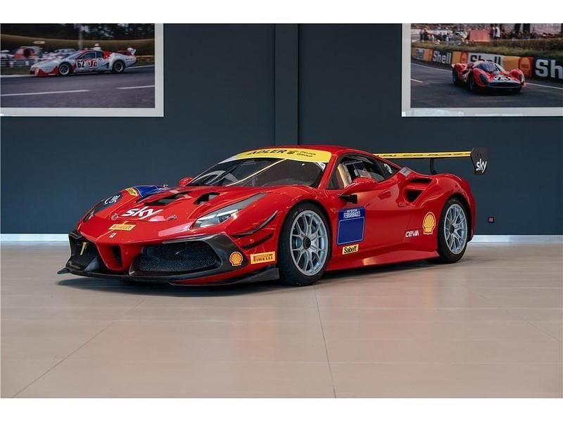 Gebraucht Ferrari 488 911 PS (670 kW) 2018 Gold