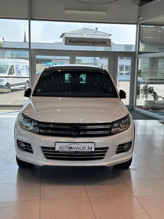 Gebraucht VW Tiguan Exclusive 140 PS (102 kW) 2015 Weiß SUV