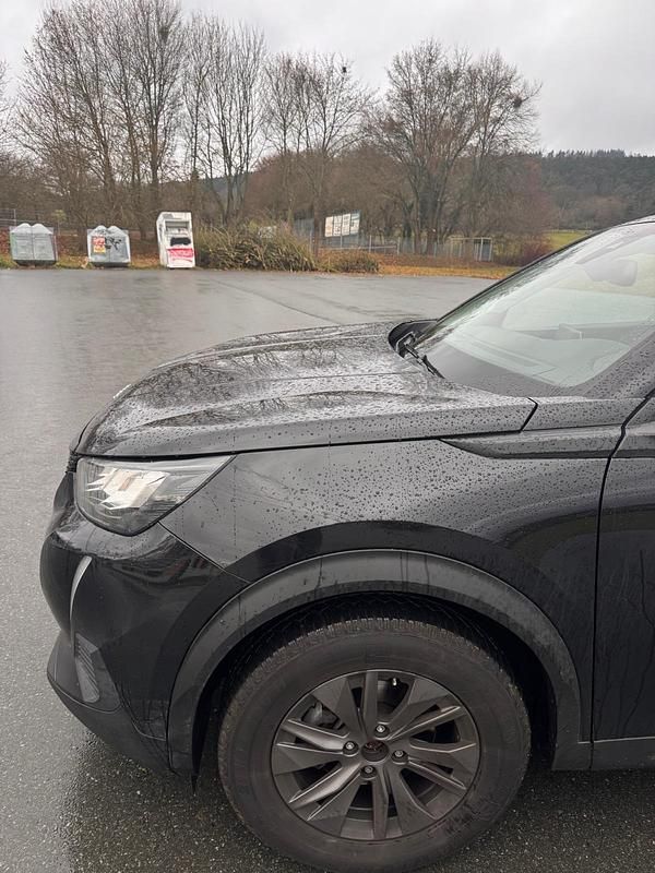 Gebraucht Peugeot 2008 101 PS (74 kW) 2020 Schwarz SUV