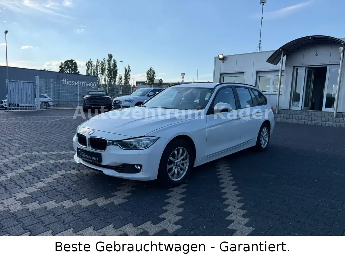 Gebraucht BMW 320 Sport Line 184 PS (135 kW) 2013 Weiß Kombi