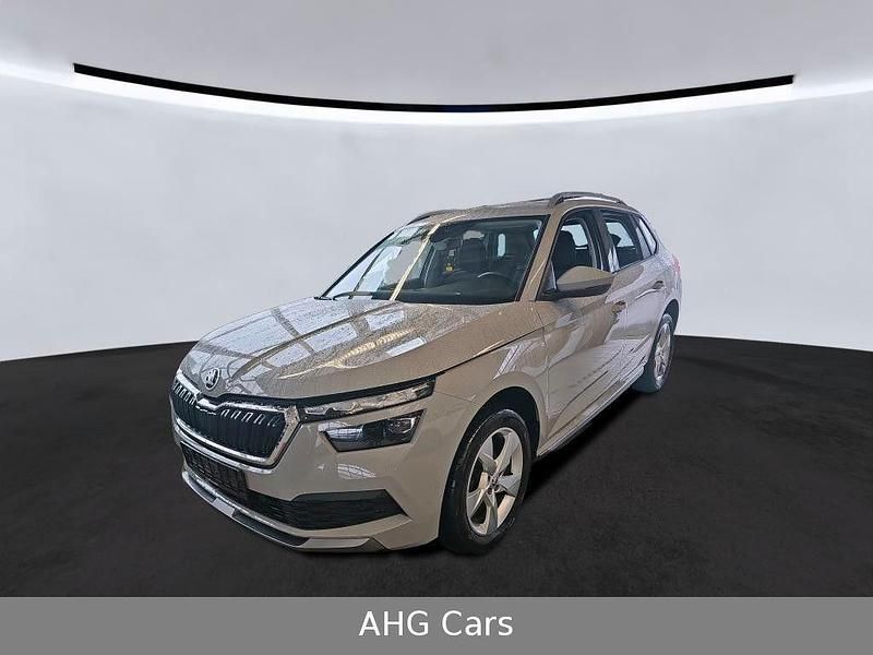 Grau Gebraucht 2020 Skoda Kamiq Style SUV | 20.400 € (Fairer Preis) - Bild 1/4