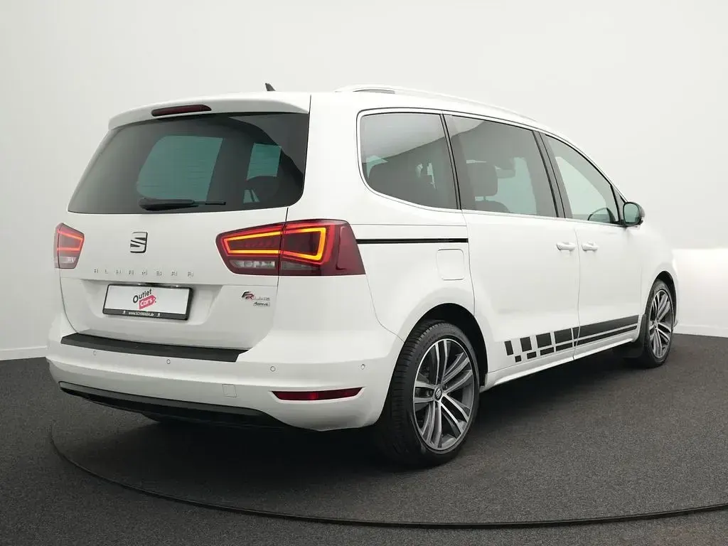 Gebraucht Seat Alhambra 4Drive 177 PS (130 kW) 2020 Weiß Van / Kleinbus
