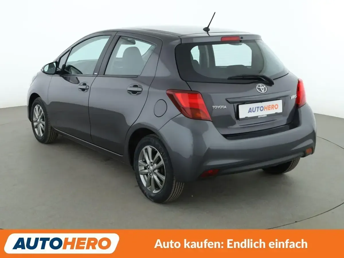 Gebraucht Toyota Yaris Edition-S 99 PS (72 kW) 2017 Grau Kleinwagen