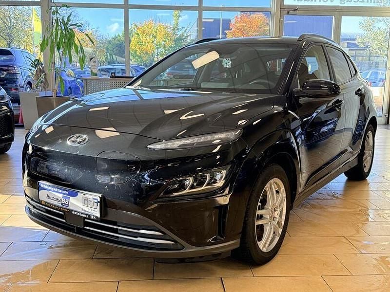 Schwarz Gebraucht 2023 Hyundai Kona Trend SUV | 16.900 € (Superpreis) - Bild 1/4