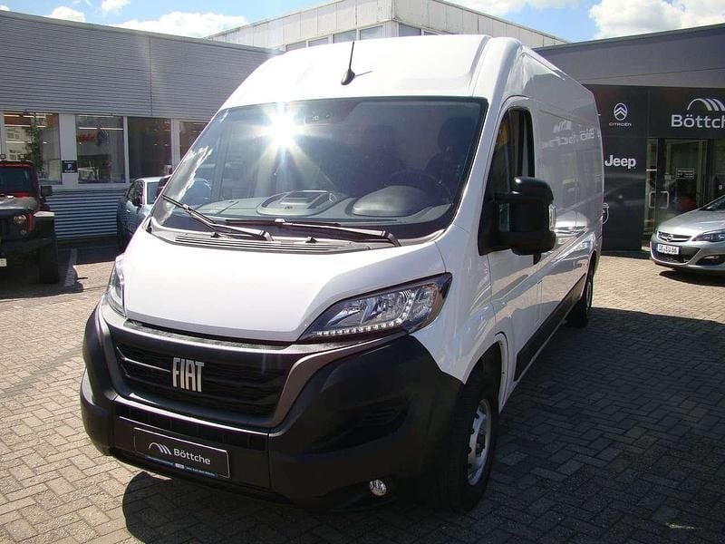 Gebraucht Fiat Ducato 140 PS (102 kW) 2023 Colore esterno (weiss (pastell)) Van