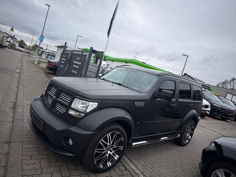 Gebraucht Dodge Nitro 260 PS (191 kW) 2013 Schwarz SUV