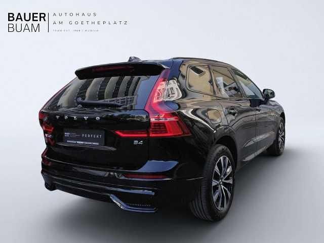 Gebraucht Volvo XC60 145 PS (106 kW) 2022 SUV