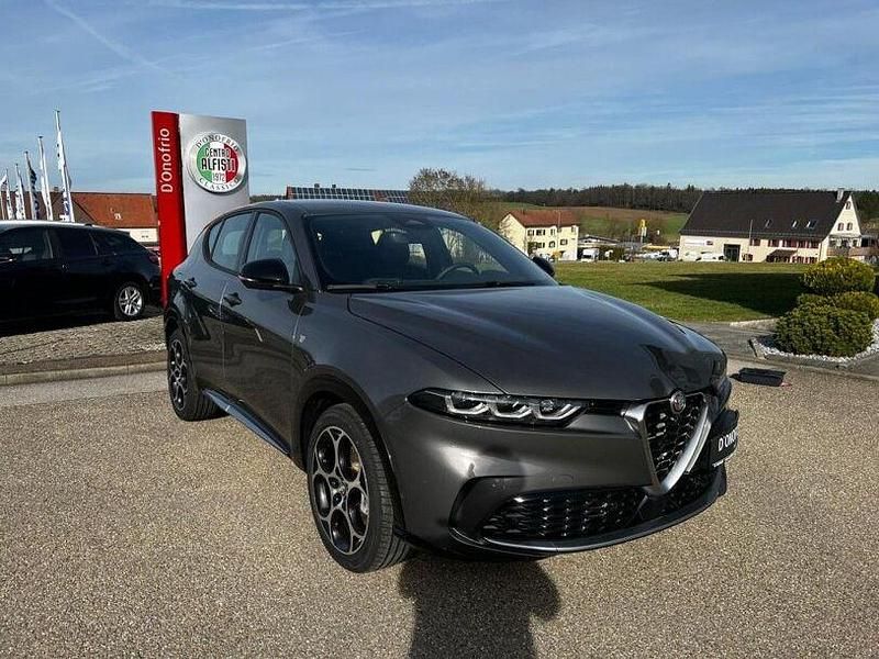 Gebraucht Alfa Romeo Tonale Ti 160 PS (117 kW) 2024 Grigio vesuvio metallic SUV