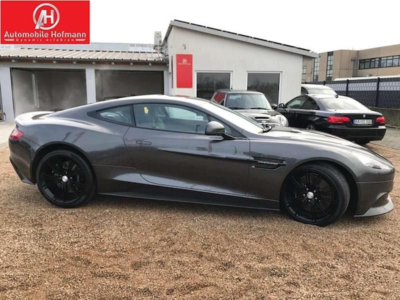 Gebraucht Aston Martin Vanquish 572 PS (420 kW) 2015 Meteorite silver metallic Coupé