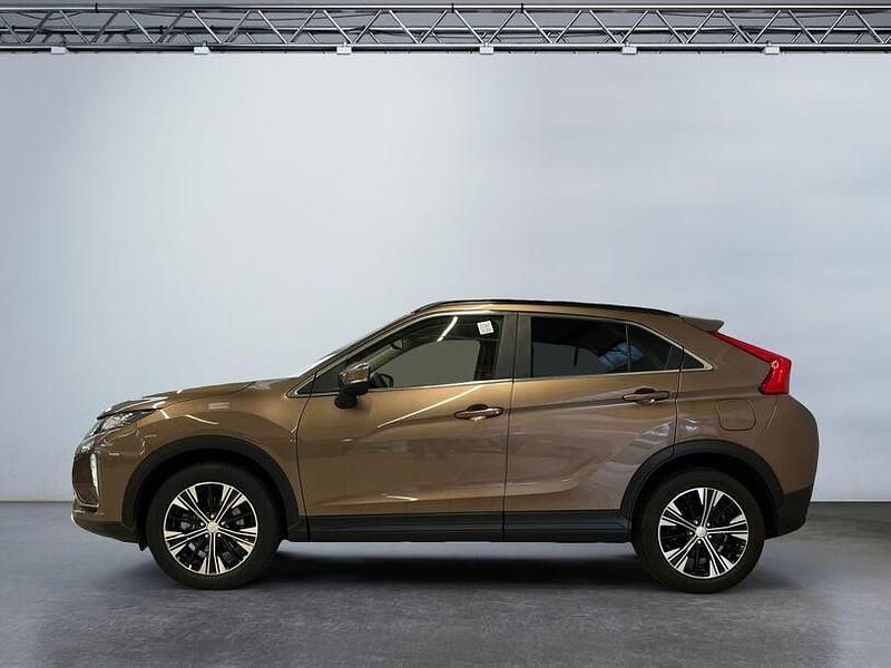 Gebraucht Mitsubishi Eclipse Cross Spirit 163 PS (119 kW) 2020 Bronzebraun (m) SUV
