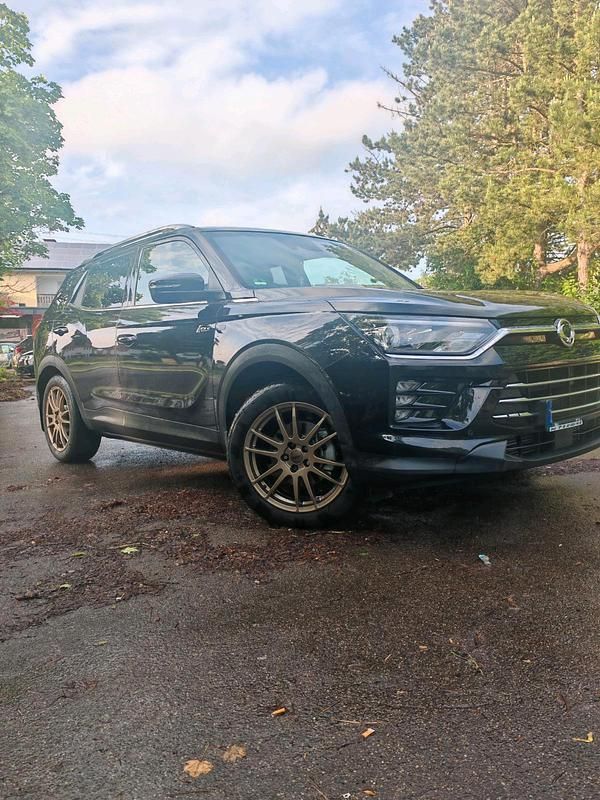 Schwarz Gebraucht 2020 Ssangyong (KGM) Korando SUV | 16.500 € - Bild 1/4