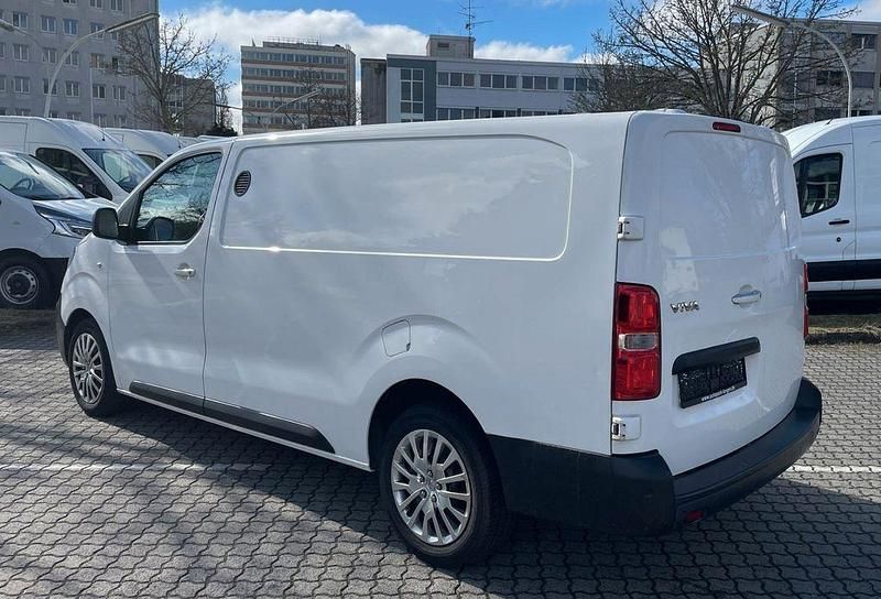 Gebraucht Opel Vivaro 122 PS (89 kW) 2020 Weiß Van / Kleinbus