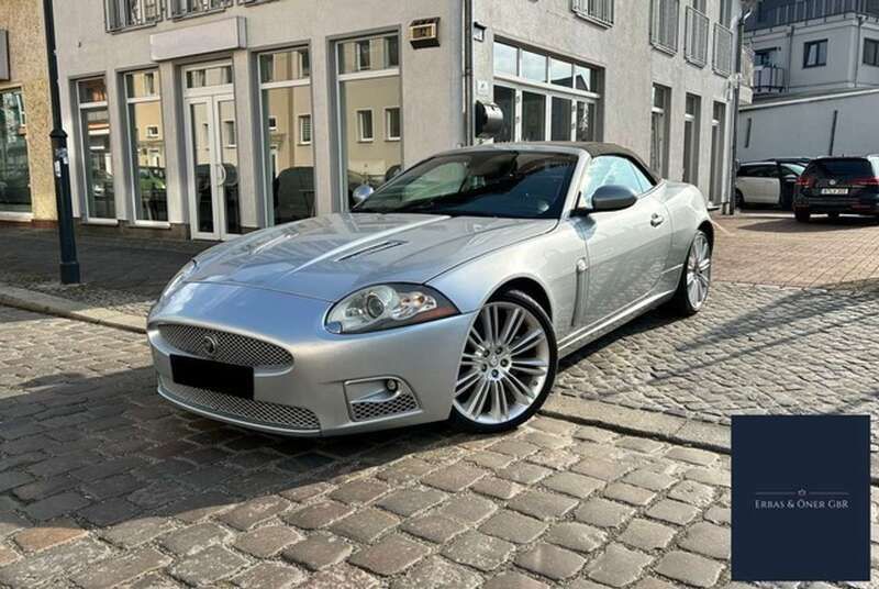 Silber Gebraucht 2007 Jaguar XKR Cabrio | 24.900 € (Guter Preis) - Bild 1/4